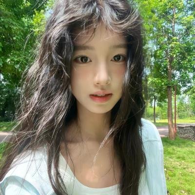 蒙娜丽莎与血月亮