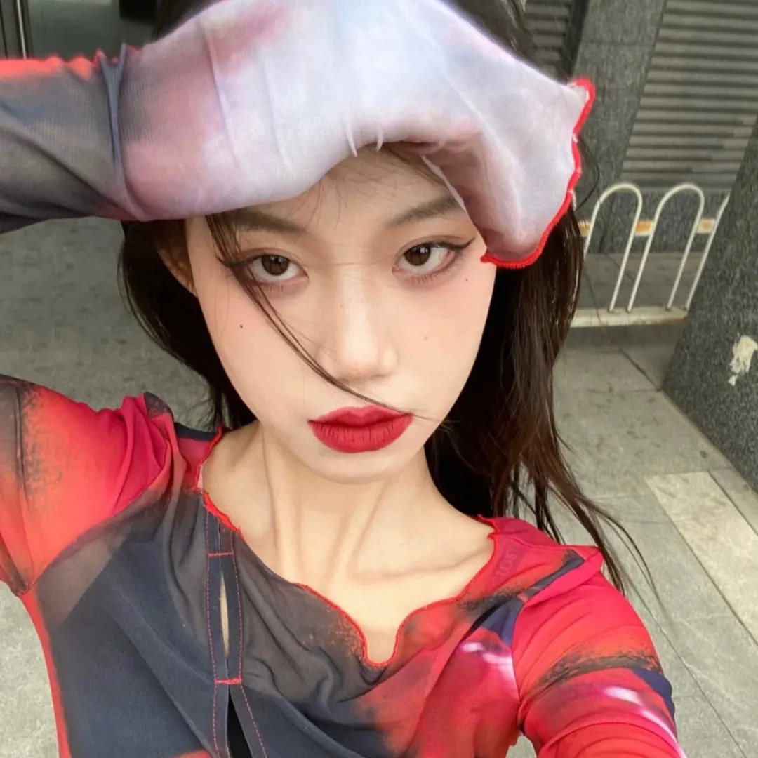 抓痕和乌鸦